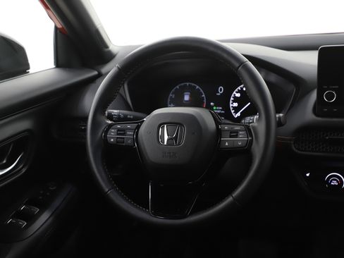 Used 2025 Honda HR-V Sport image 14