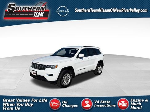 Used 2020 Jeep Grand Cherokee Laredo AWD/4WD image 1