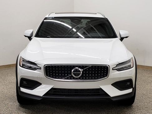 New 2026 Volvo V60 B5 Cross Country Plus w/ Protection Package Premier image 5