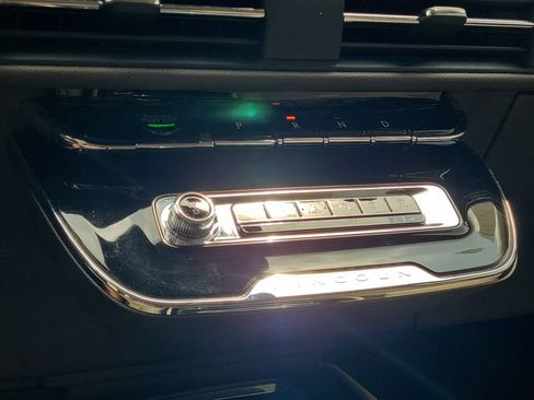 Used 2024 Lincoln Corsair FWD image 29