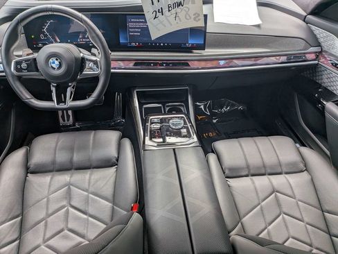 Used 2024 BMW 760i xDrive w/ Executive Package AWD/4WD image 14