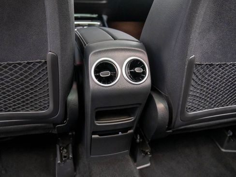 New 2026 Mercedes-Benz GLB 250 4MATIC image 19