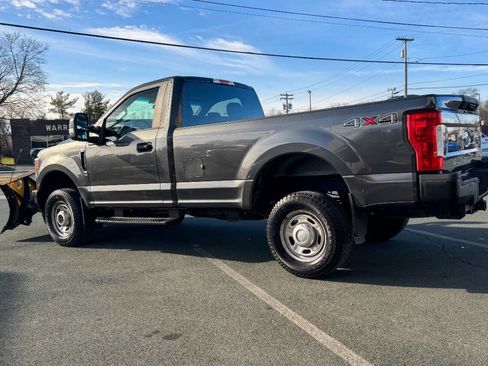 Used 2017 Ford F250 XL w/ Power Equipment Group image 6