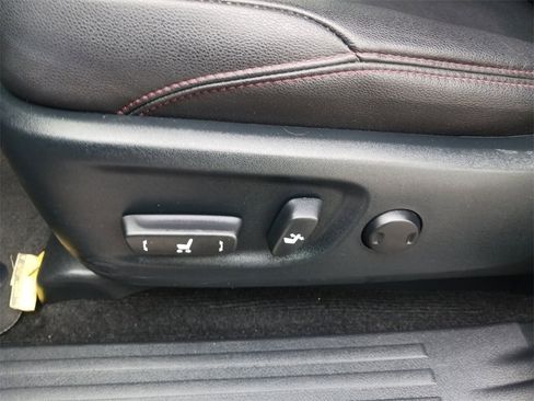 Used 2023 Toyota 4Runner TRD Off-Road Premium image 32