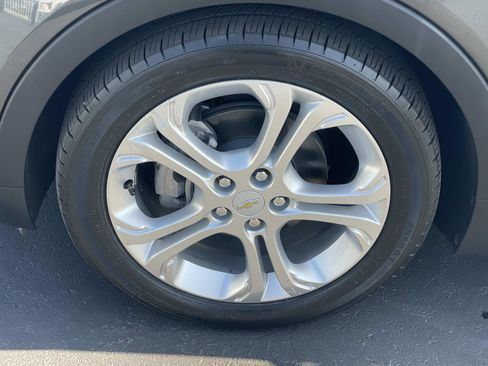 Used 2019 Chevrolet Bolt LT FWD image 30