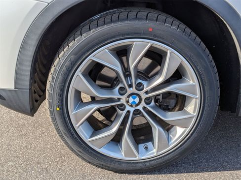 Used 2017 BMW X3 xDrive28i image 10