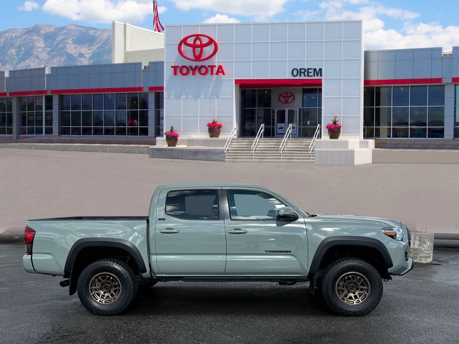 Used 2023 Toyota Tacoma 4x4 Double Cab w/ Trail Edition image 3
