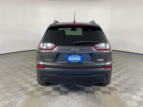 Used 2019 Jeep Cherokee Latitude Plus w/ Comfort/Convenience Group image 23