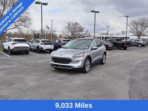 Used 2022 Ford Escape Titanium w/ Class II Trailer Tow Package AWD/4WD image 3