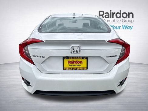 Used 2018 Honda Civic Touring image 6