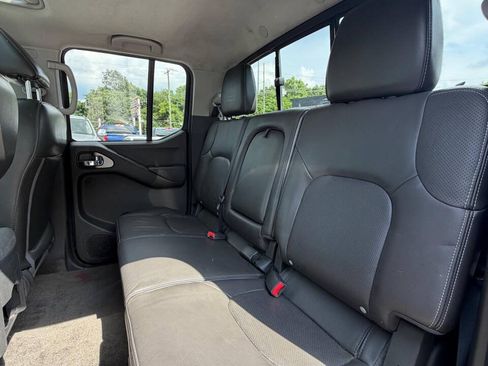 Used 2014 Nissan Frontier PRO-4X w/ Pro-4x Luxury Package AWD/4WD image 12