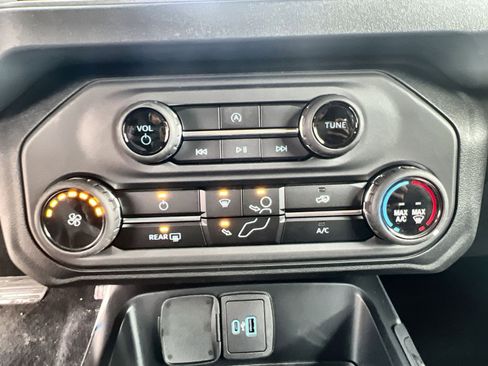 New 2025 Ford Bronco 2-Door image 20