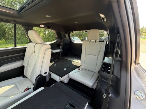 Certified 2026 Toyota Grand Highlander AWD Hybrid image 32