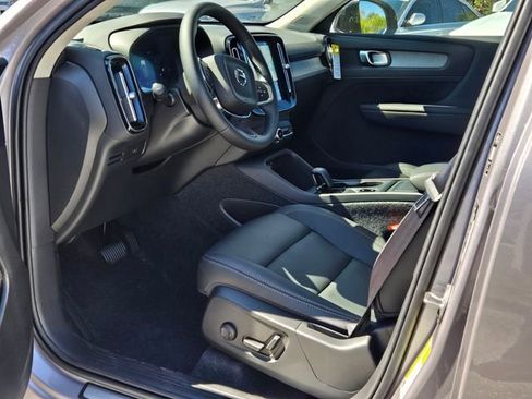 New 2026 Volvo XC40 B5 Core image 13