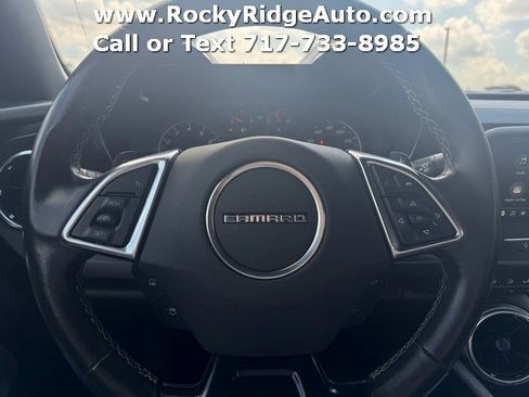 Used 2019 Chevrolet Camaro LT RWD image 10