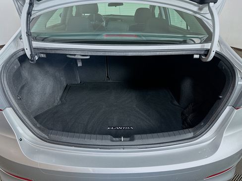 Used 2018 Hyundai Elantra SEL w/ Cargo Package FWD image 23