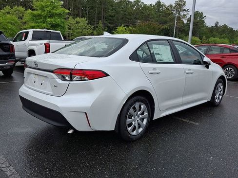 New 2026 Toyota Corolla LE FWD image 6