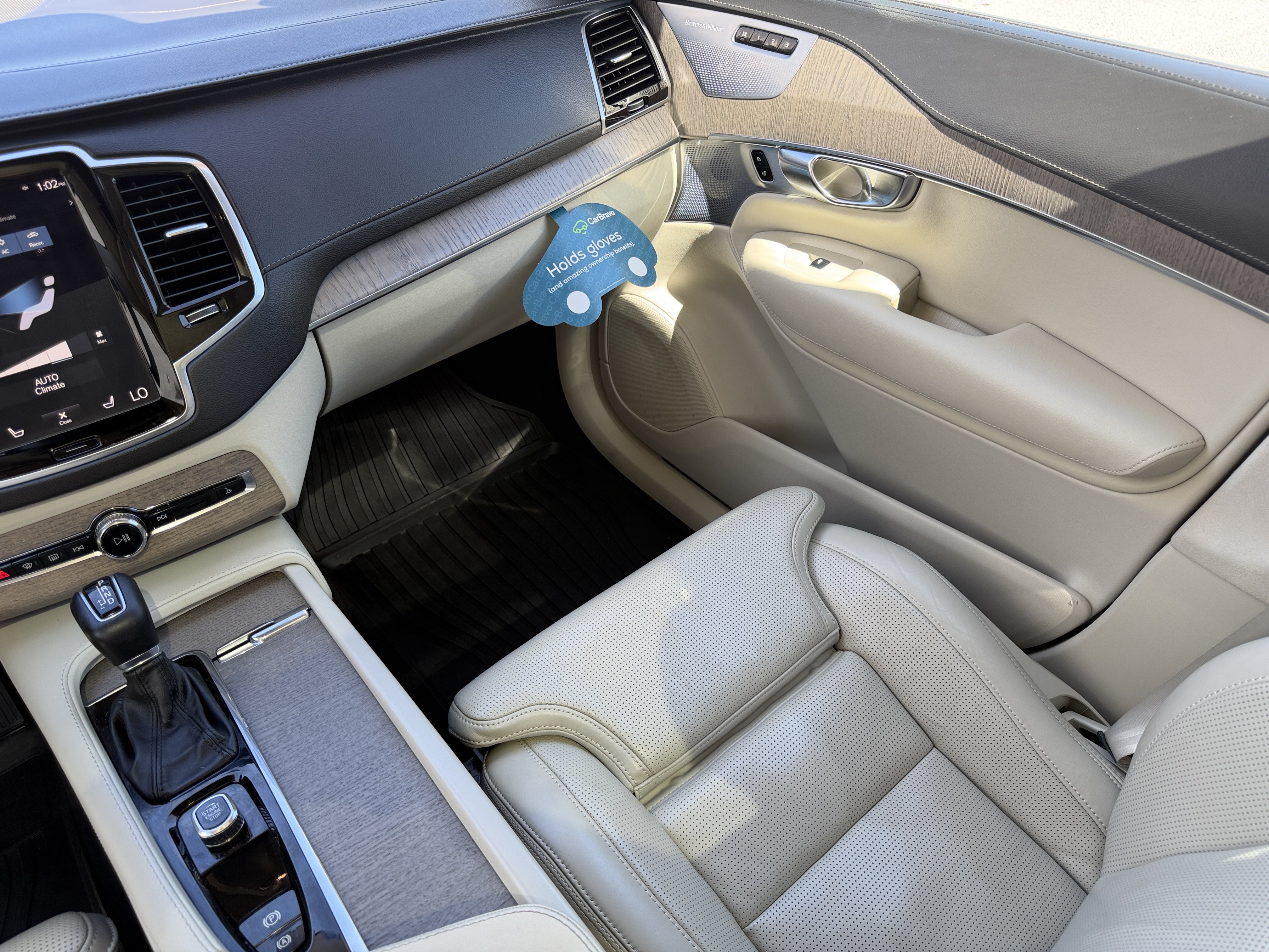 Used 2022 Volvo XC90 T6 Inscription w/ Lounge Package AWD/4WD image 17