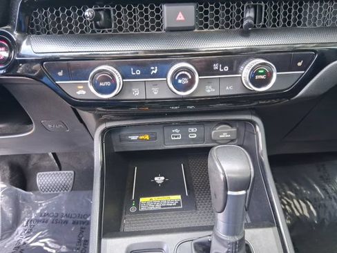 Used 2025 Honda CR-V EX-L image 17