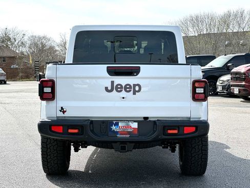 New 2026 Jeep Gladiator Mojave image 14