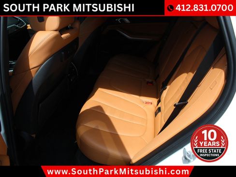 Used 2022 BMW X5 xDrive40i w/ Premium Package AWD/4WD image 15
