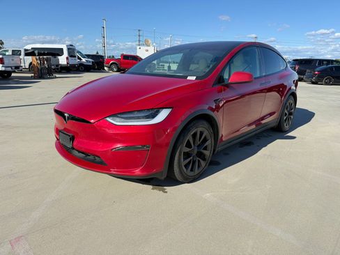 Used 2022 Tesla Model X Plaid image 1