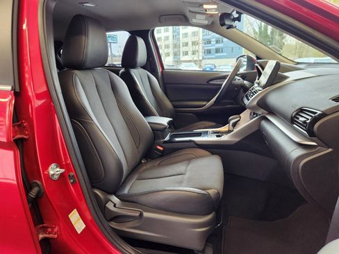 Used 2024 Mitsubishi Eclipse Cross SE image 16