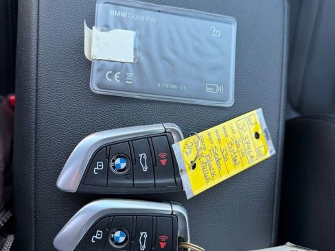 Used 2019 BMW 330i xDrive Sedan w/ Convenience Package image 26