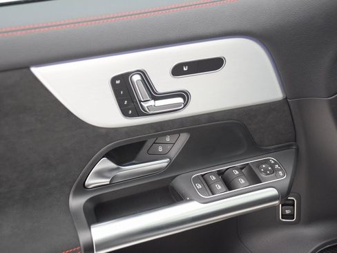 New 2026 Mercedes-Benz GLA 35 AMG 4MATIC image 20