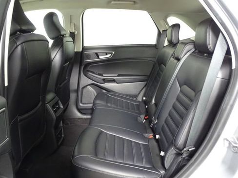 Used 2024 Ford Edge SEL AWD/4WD image 11