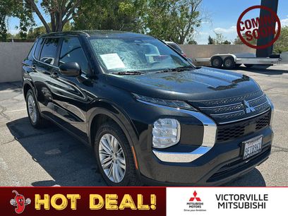 Used 2023 Mitsubishi Outlander ES