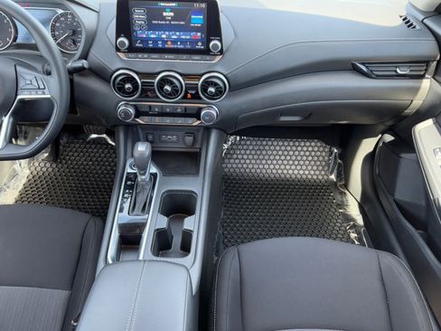 Used 2025 Nissan Sentra SV image 14