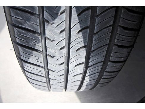 Used 2024 Toyota Camry SE image 31