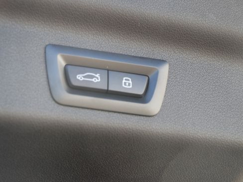 Certified 2025 BMW X1 xDrive28i w/ Technology Package image 38