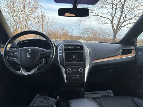 Used 2017 Lincoln MKC Reserve image 32