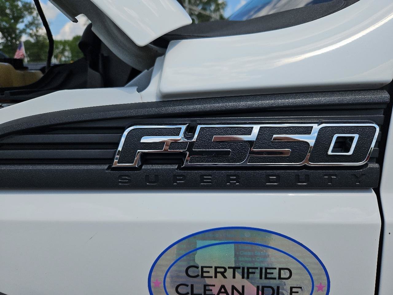 Used 2016 Ford F550 2WD Regular Cab Super Duty image 48