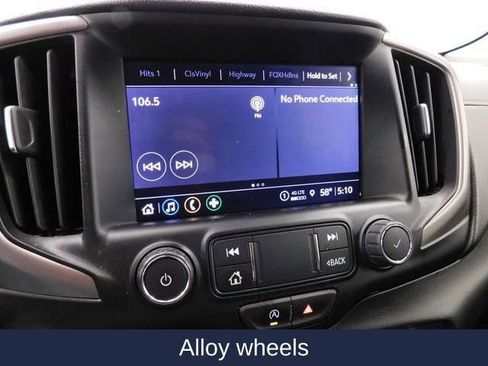 Used 2023 GMC Terrain AT4 image 33