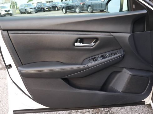 Used 2024 Nissan Sentra SV image 13