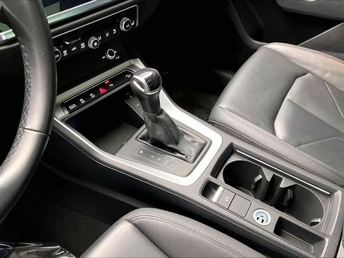 Used 2023 Audi Q3 2.0T Premium w/ Convenience Package image 16