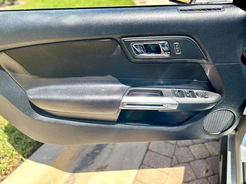 Used 2015 Ford Mustang Convertible w/ Equipment Group 051A image 20