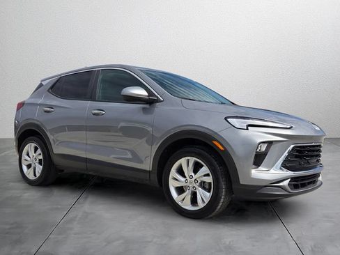 Used 2024 Buick Encore GX Preferred FWD image 6