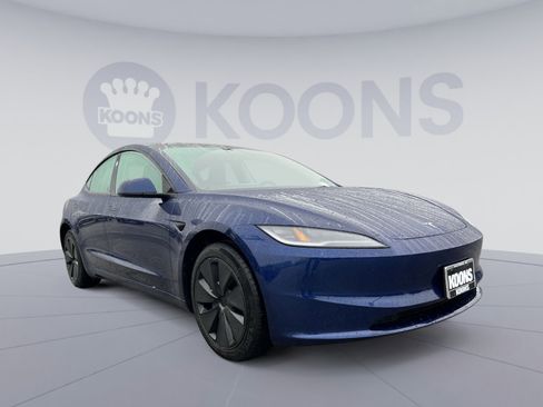 Used 2024 Tesla Model 3 Standard Range image 10