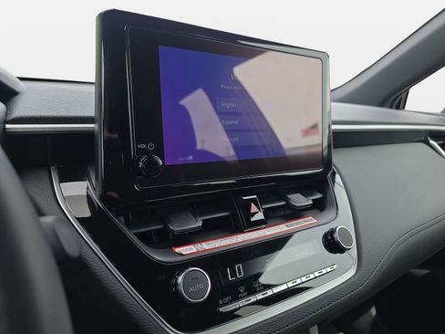 Used 2025 Toyota Corolla Cross AWD Hybrid image 19