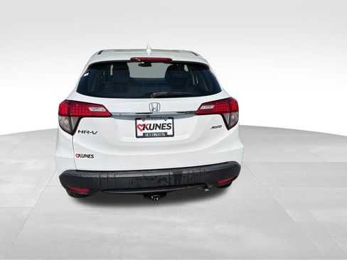 Used 2021 Honda HR-V LX image 8