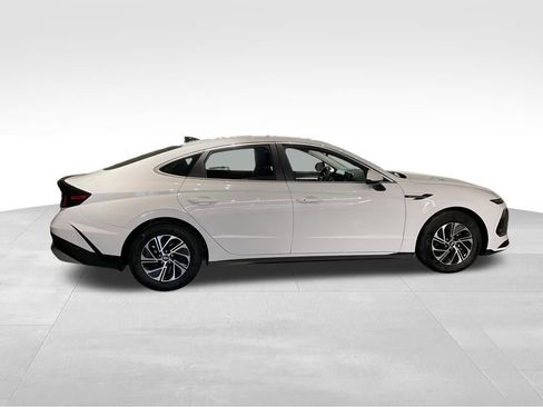 New 2026 Hyundai Sonata Blue FWD image 3