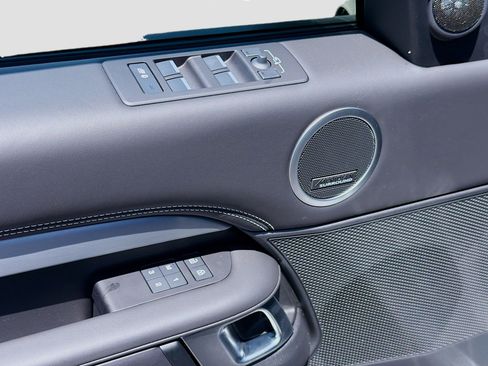 New 2026 Land Rover Discovery Limited Edition AWD/4WD image 23