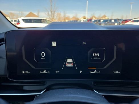 Certified 2026 Kia Carnival SX Prestige image 34