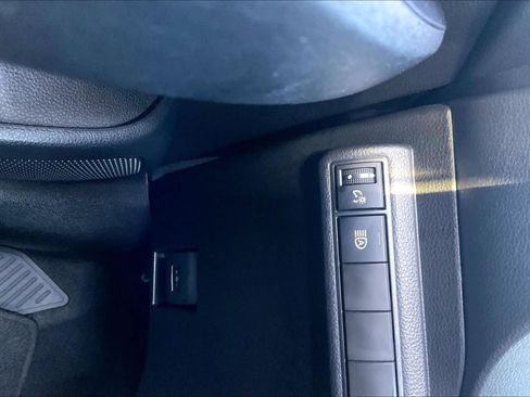 Used 2026 Toyota Corolla LE FWD image 33
