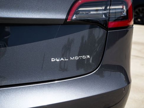 Used 2020 Tesla Model 3 Long Range image 5