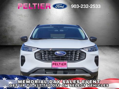 New 2026 Ford Escape Active w/ Tech Pack #1 FWD image 2